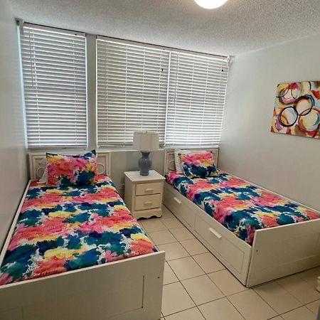 Ocean Front 2 Bedroom & Bath In Isla Verde Сан-Хуан Экстерьер фото