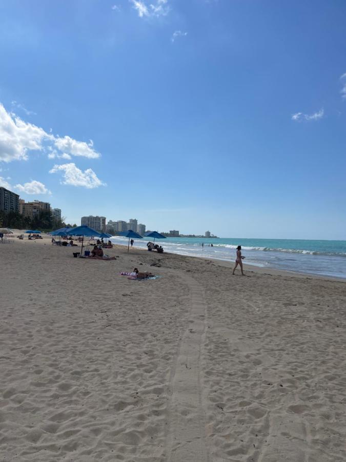 Ocean Front 2 Bedroom & Bath In Isla Verde Сан-Хуан Экстерьер фото